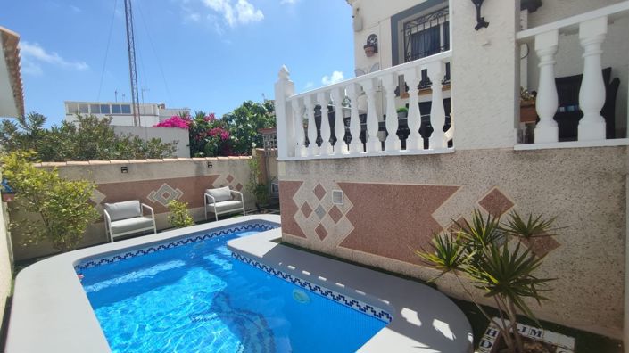 Image No.26-3 Bed Villa for sale