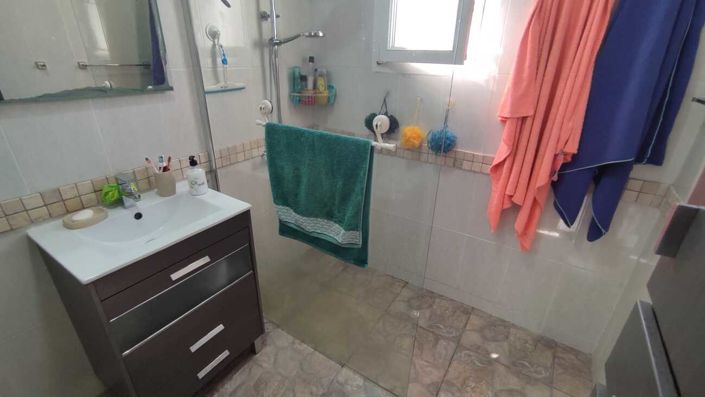 Image No.18-2 Bed Bungalow for sale
