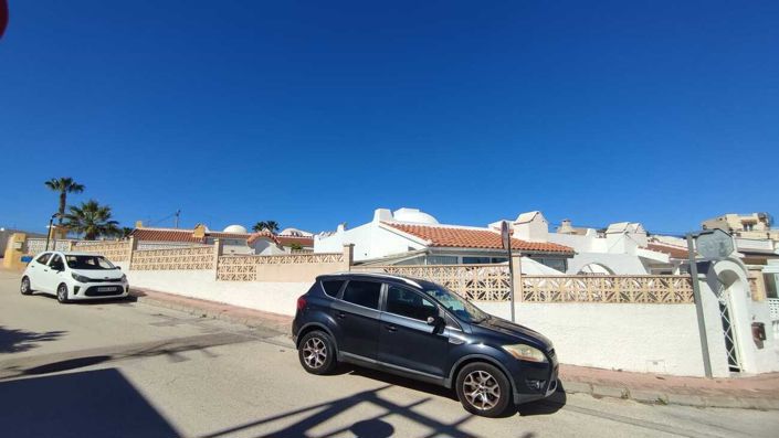 Image No.26-2 Bed Bungalow for sale