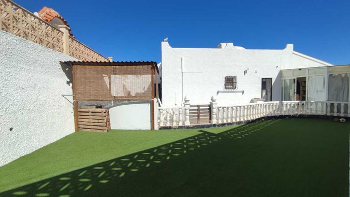 Image No.27-2 Bed Bungalow for sale