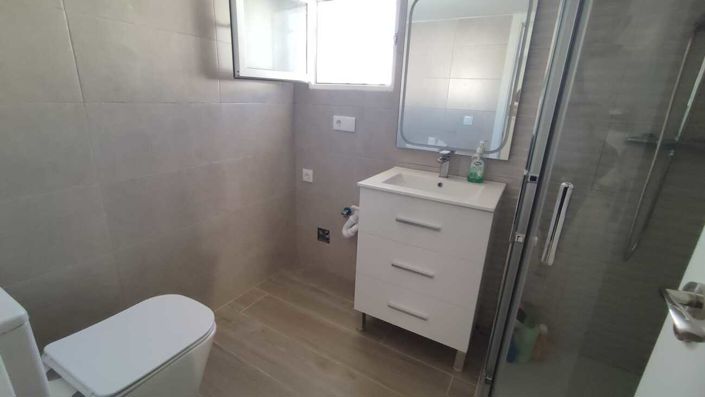 Image No.17-5 Bed Villa for sale