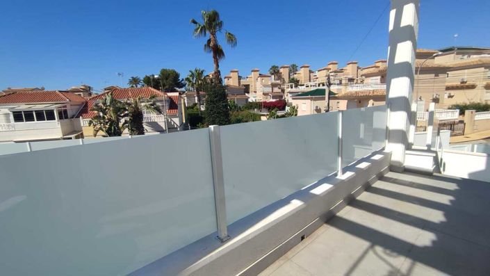 Image No.23-5 Bed Villa for sale