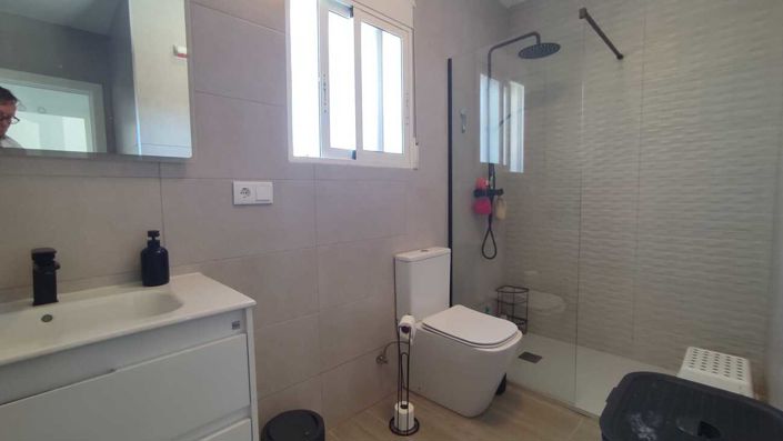 Image No.32-5 Bed Villa for sale