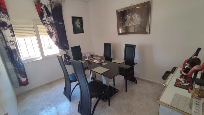 Image No.17-3 Bed Villa for sale