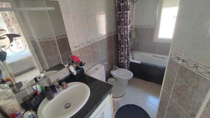 Image No.28-3 Bed Villa for sale
