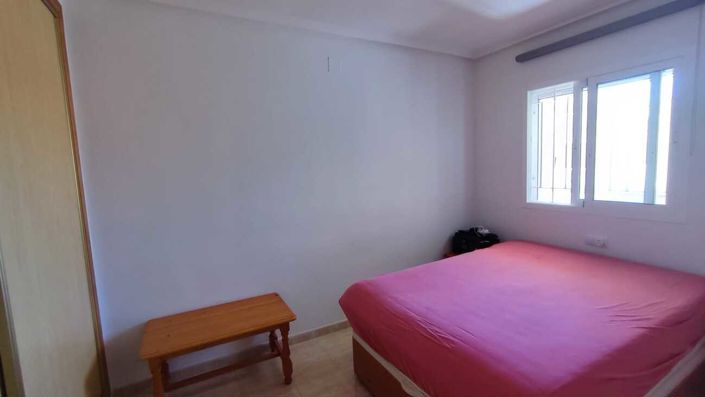 Image No.24-3 Bed Apartment for sale