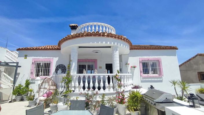 Image No.11-3 Bed Villa for sale