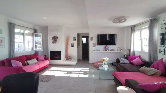 Image No.19-3 Bed Villa for sale
