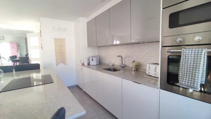 Image No.25-3 Bed Villa for sale