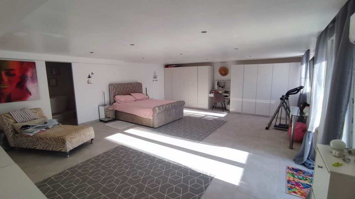 Image No.29-3 Bed Villa for sale