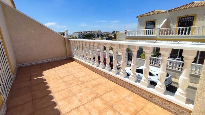 Image No.29-3 Bed Villa for sale