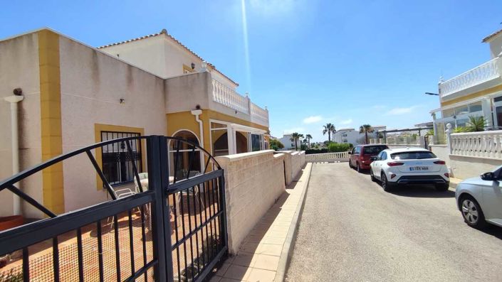 Image No.7-3 Bed Villa for sale
