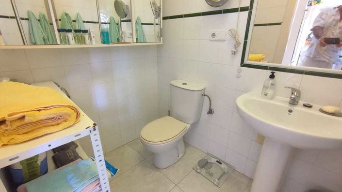Image No.24-2 Bed Bungalow for sale
