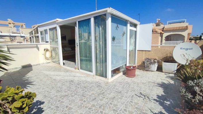 Image No.25-2 Bed Bungalow for sale
