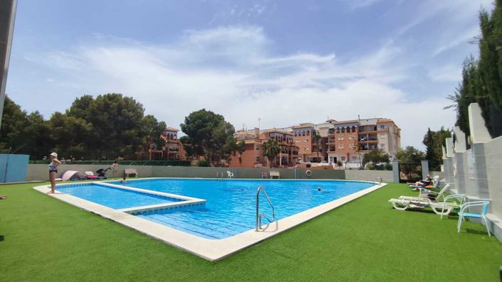 Image No.17-2 Bed Apartment for sale