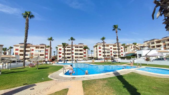 Image No.20-2 Bed Apartment for sale