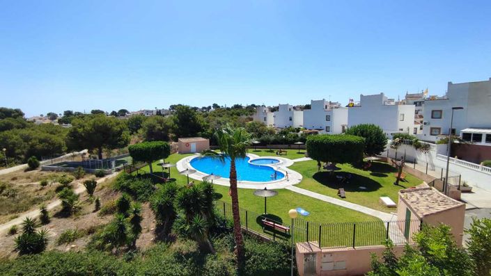 Image No.4-3 Bed Quad for sale