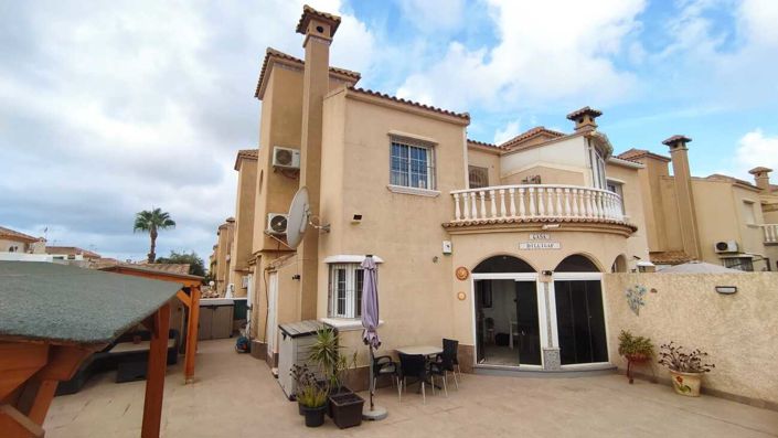 Image No.6-3 Bed Quad for sale