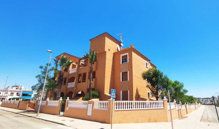 Image No.21-2 Bed Apartment for sale