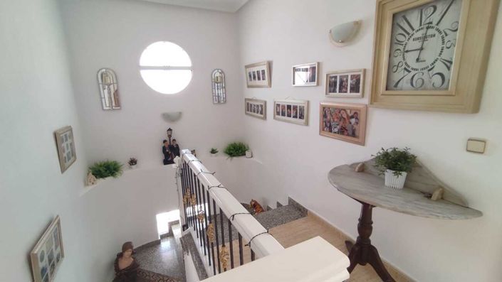 Image No.19-3 Bed Villa for sale