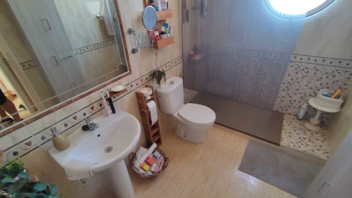 Image No.25-3 Bed Villa for sale