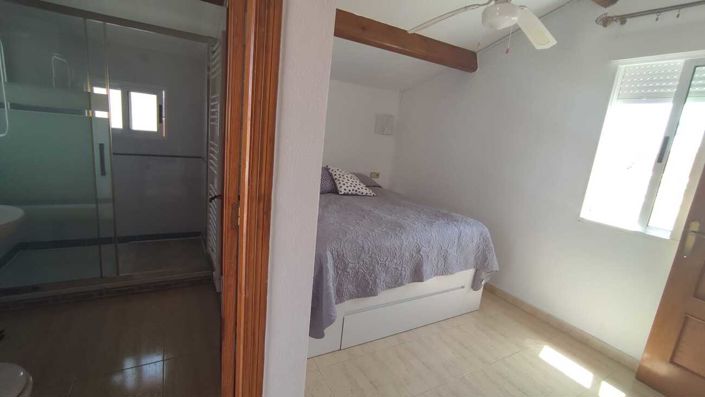 Image No.24-2 Bed Villa for sale