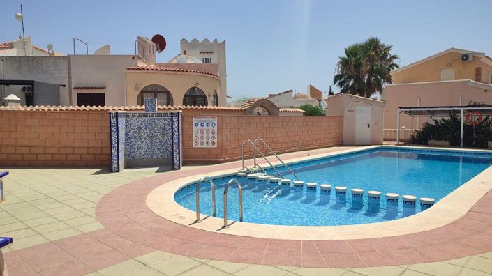 Image No.25-2 Bed Villa for sale