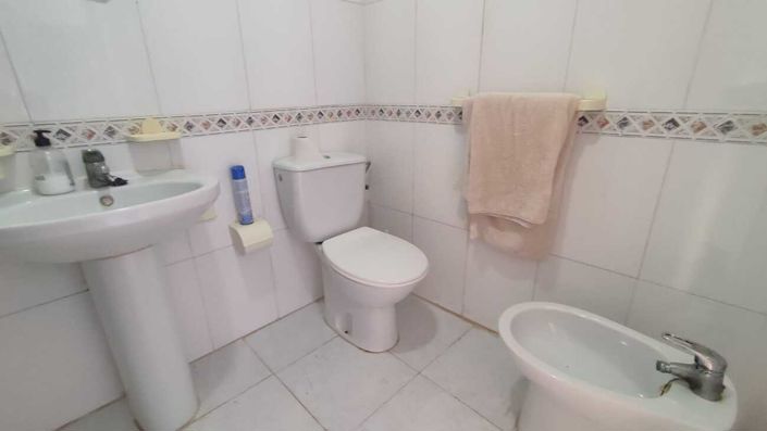 Image No.14-2 Bed Apartment for sale