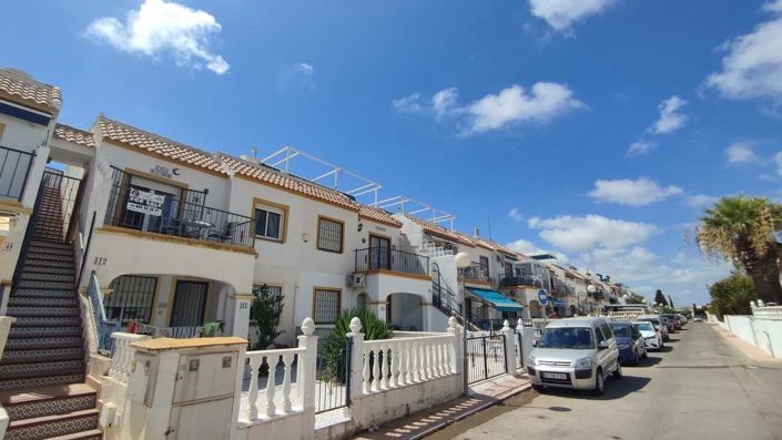 Image No.20-2 Bed Apartment for sale