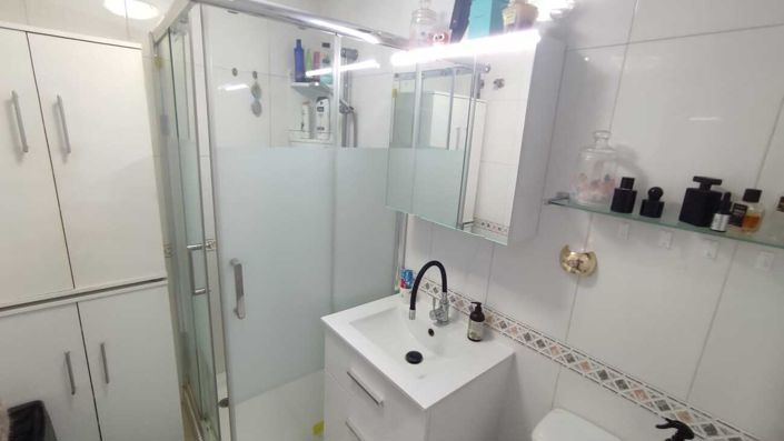 Image No.20-3 Bed Apartment for sale