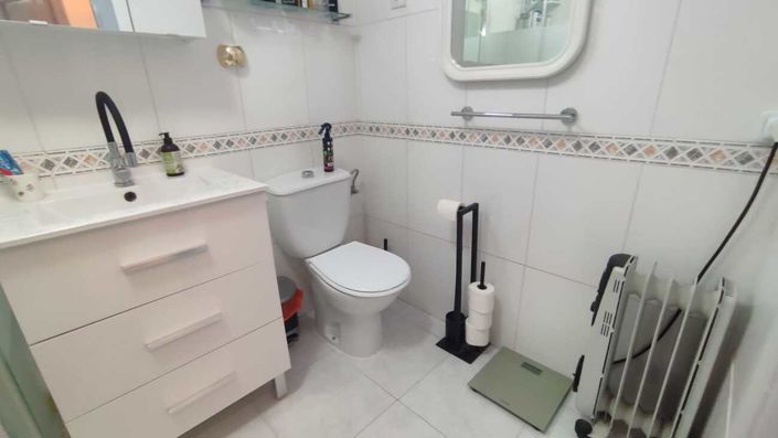 Image No.21-3 Bed Apartment for sale