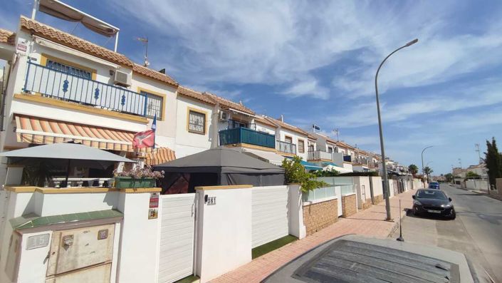 Image No.26-3 Bed Apartment for sale