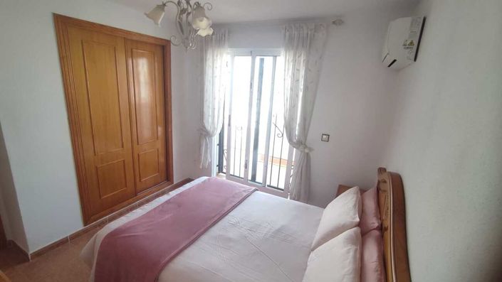 Image No.26-3 Bed Villa for sale