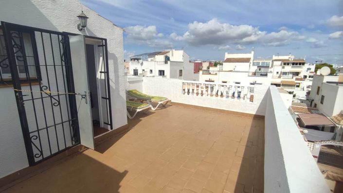 Image No.30-3 Bed Villa for sale