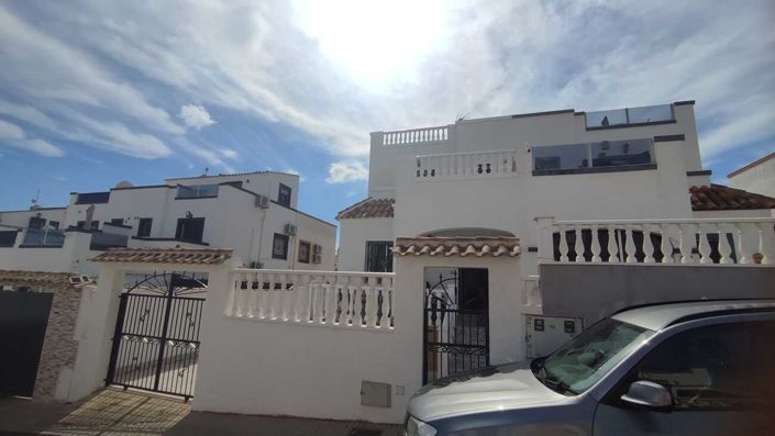 Image No.8-3 Bed Villa for sale