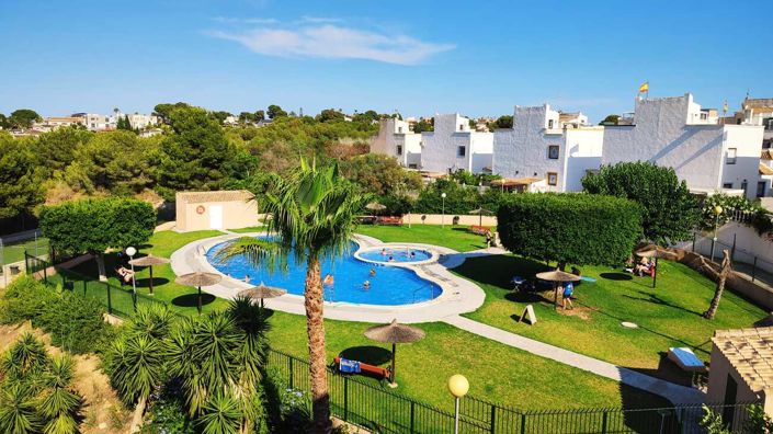 Image No.3-3 Bed Villa for sale