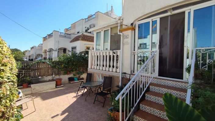 Image No.40-3 Bed Villa for sale