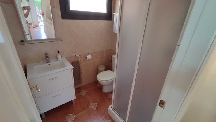 Image No.17-3 Bed Townhouse for sale
