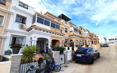 town-house-villamartin-cl350-1