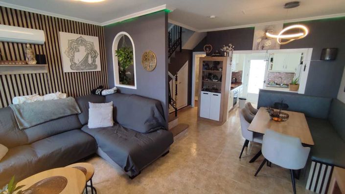 Image No.11-3 Bed Townhouse for sale