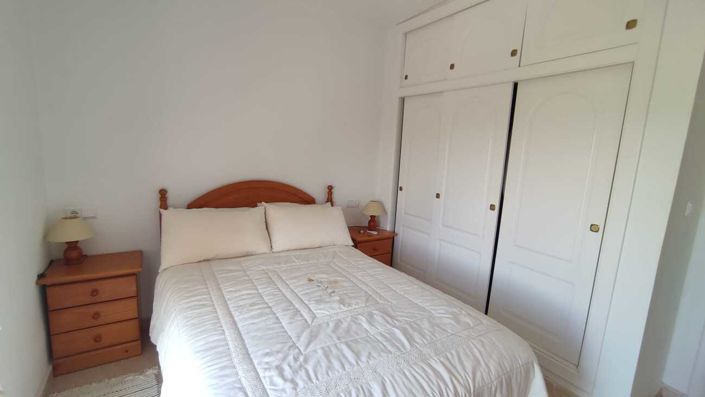 Image No.18-2 Bed Townhouse for sale