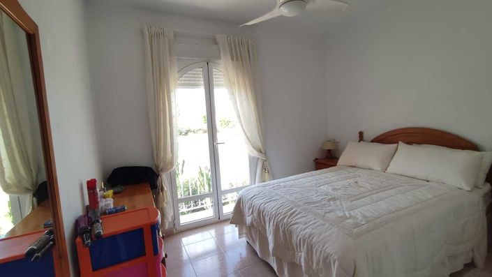 Image No.4-2 Bed Townhouse for sale