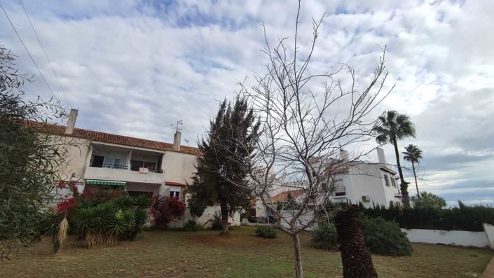 Image No.10-1 Bed Apartment for sale