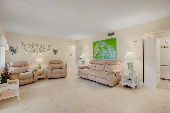 Image No.4-Condo de 2 chambres à vendre à Greenacres