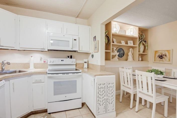 Image No.8-Condo de 2 chambres à vendre à Greenacres