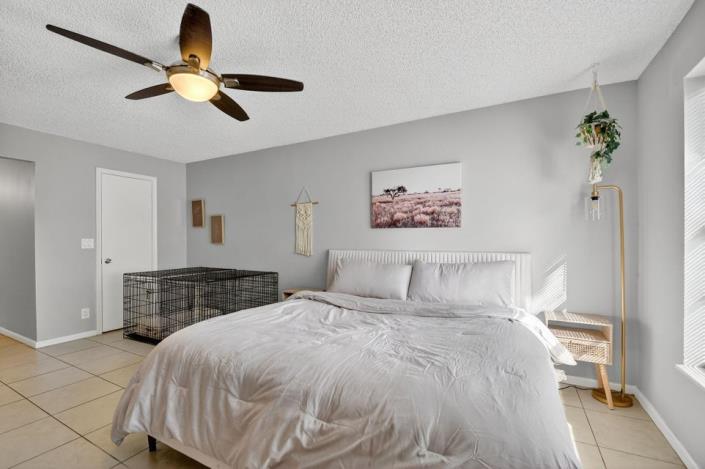 Image No.19-2 Bed Condo for sale