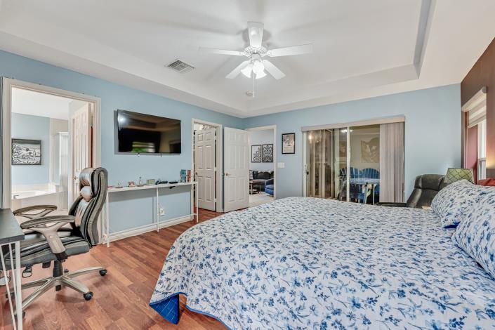 Image No.25-2 Bed Villa for sale