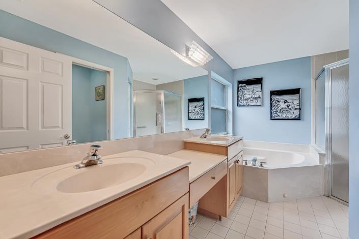 Image No.28-2 Bed Villa for sale