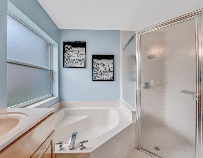 Image No.32-2 Bed Villa for sale