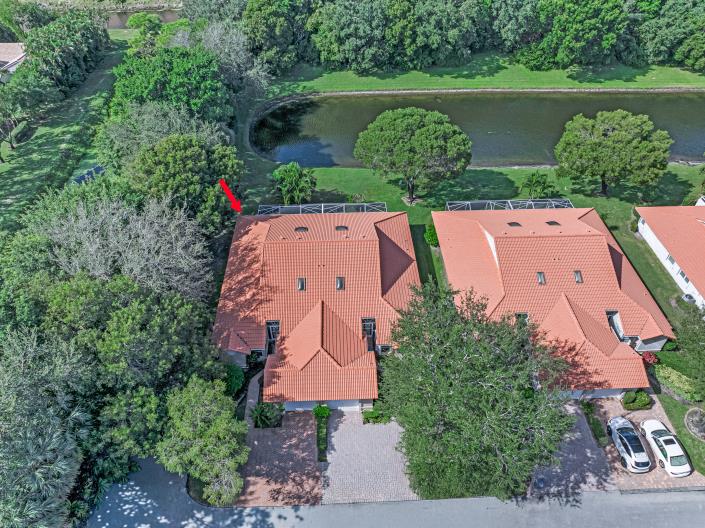 Image No.49-2 Bed Villa for sale